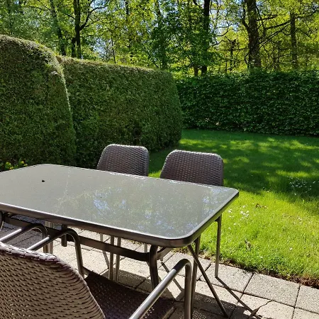 Knusse 5 Persoons Hartje Veluwe * Оттерло